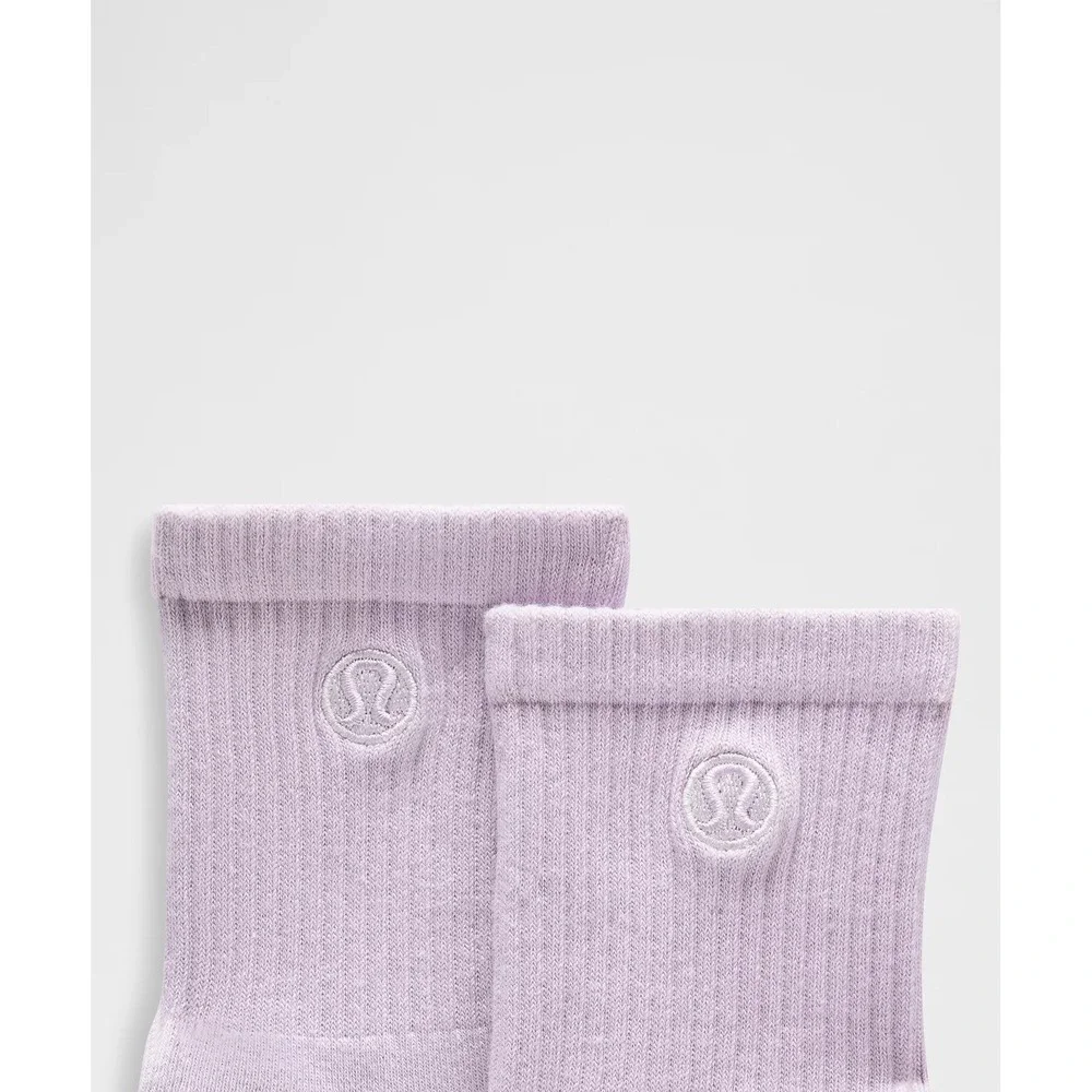 Lululemon-Unisex Daily Essential Quarter Socks 3 Pack